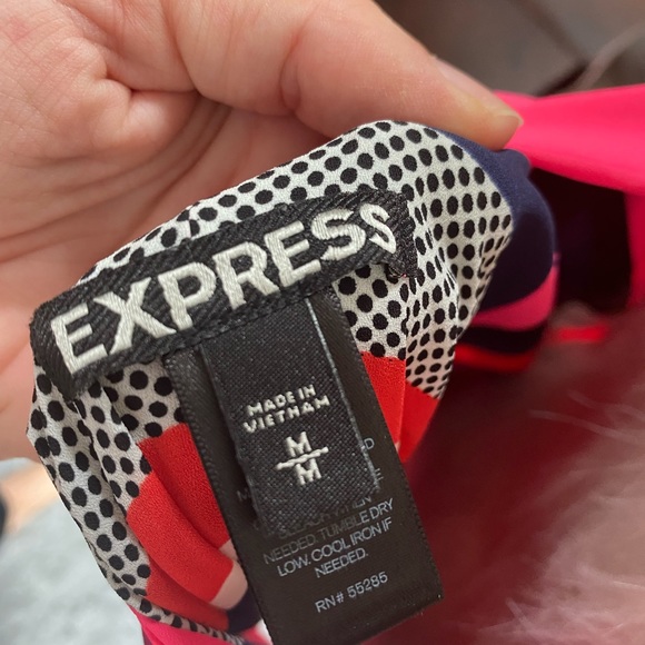 Dress - Picture 4 of 4